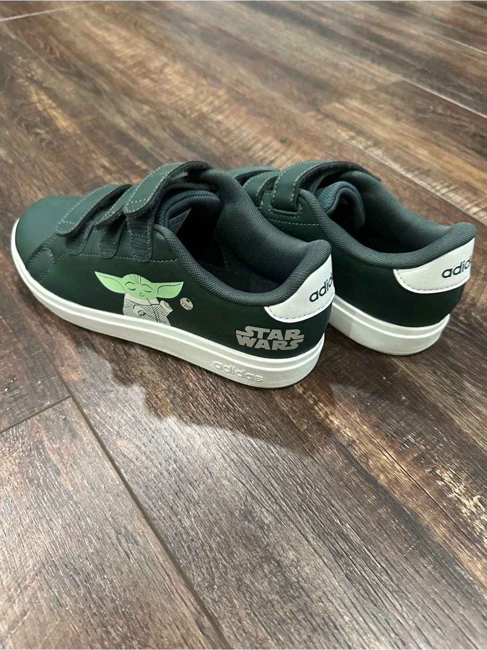 adidas Kids Green Star Wars Yoda Velcro Sneakers